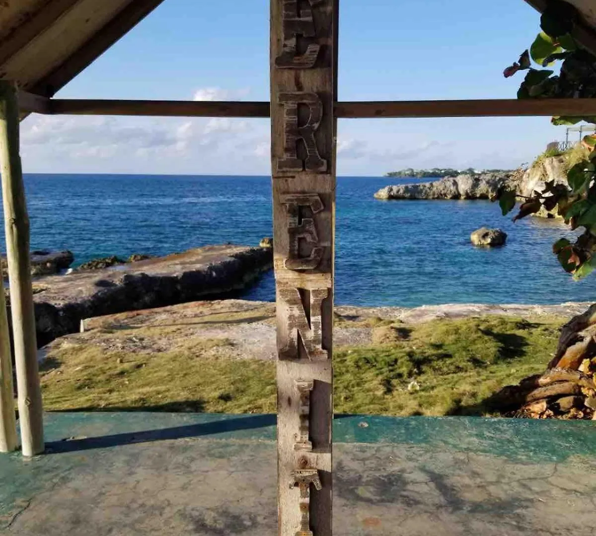 Endless Ocean Escape -Private Balcony Studio Negril